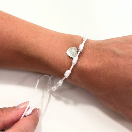 Pulsera 7 nudos blanca