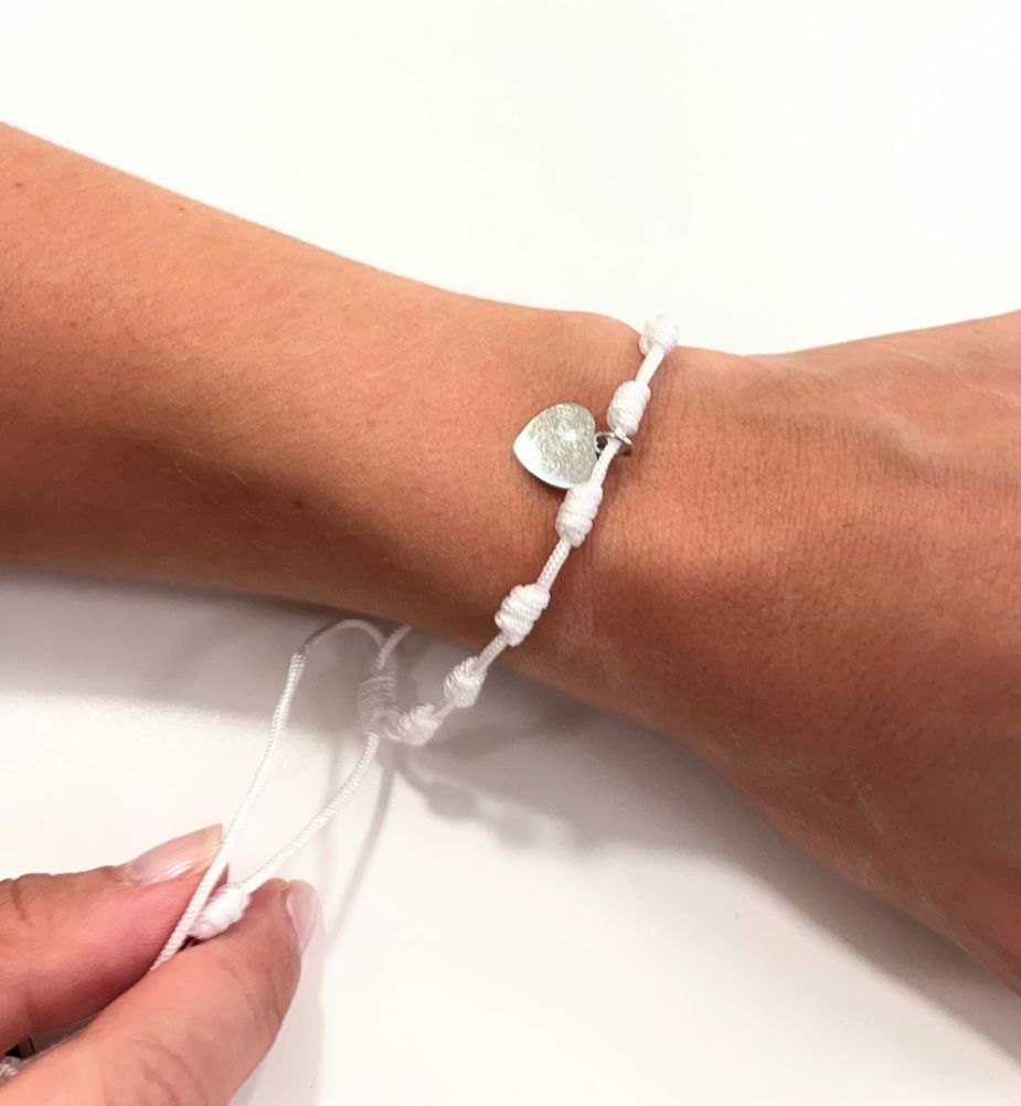 Pulsera 7 nudos blanca